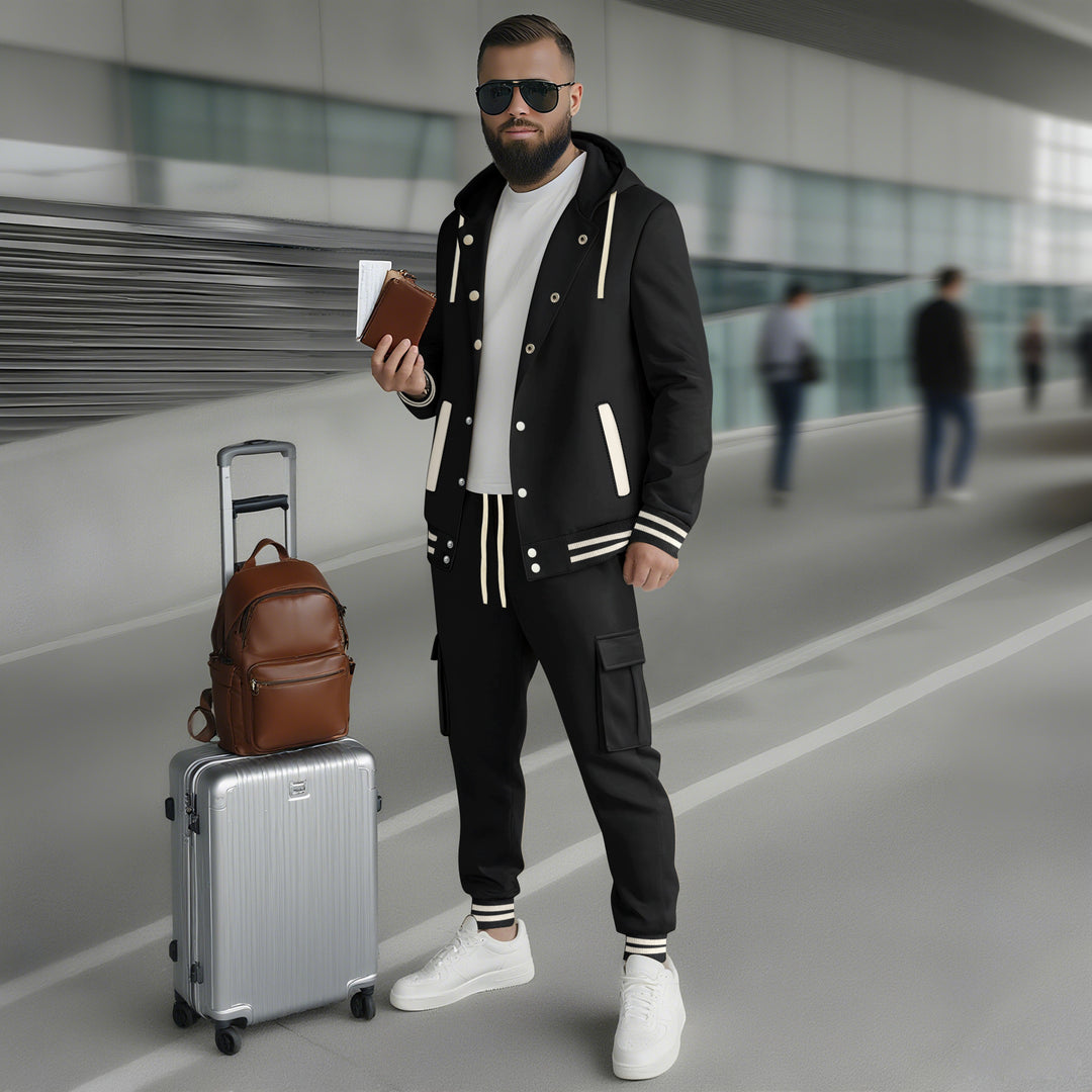 Men's sporty hoodie set and jogging pants with practical pocket and optimal fit Lune London