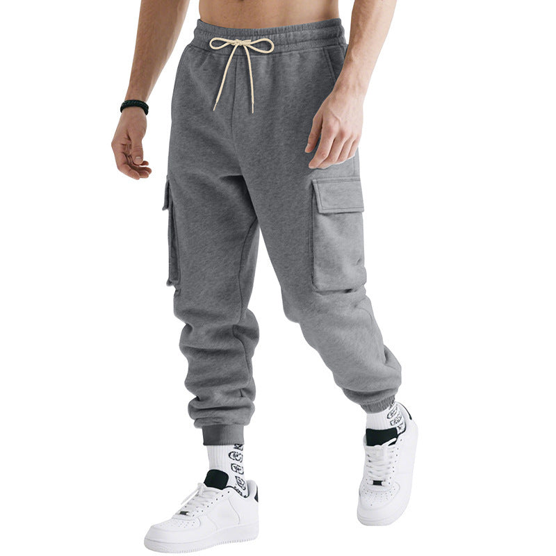 Men's cargo jogger pants with practical side pockets and elastic waist Lune London