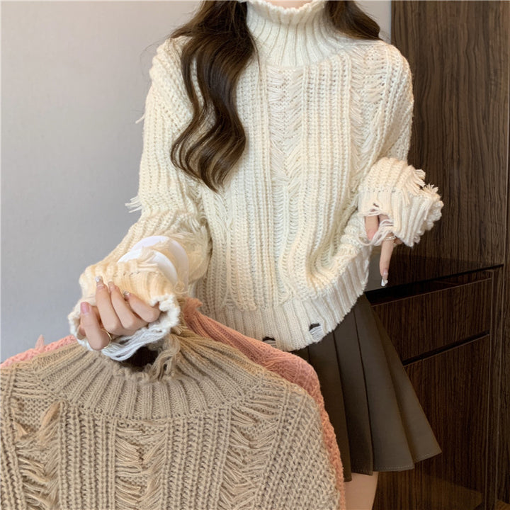 Trendy women's jumper with structured knit pattern and high collar Lune London