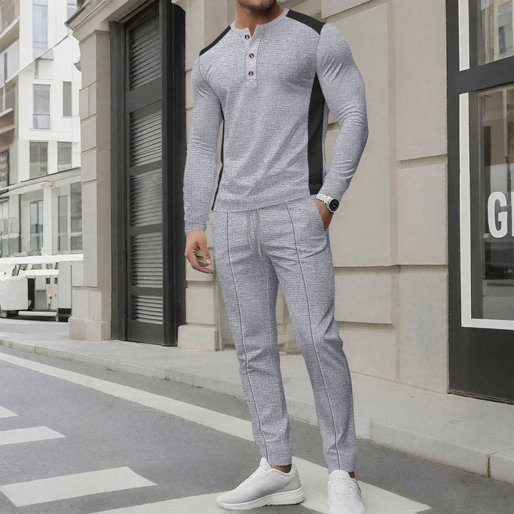 Men's leisure suit with an elegant Henley top and comfortable jogger pants Lune London