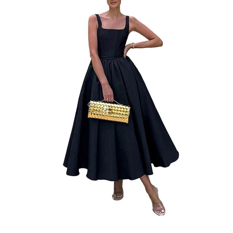 Robe maxi femme avec élégante coupe A et décolleté carré Chic & Stil