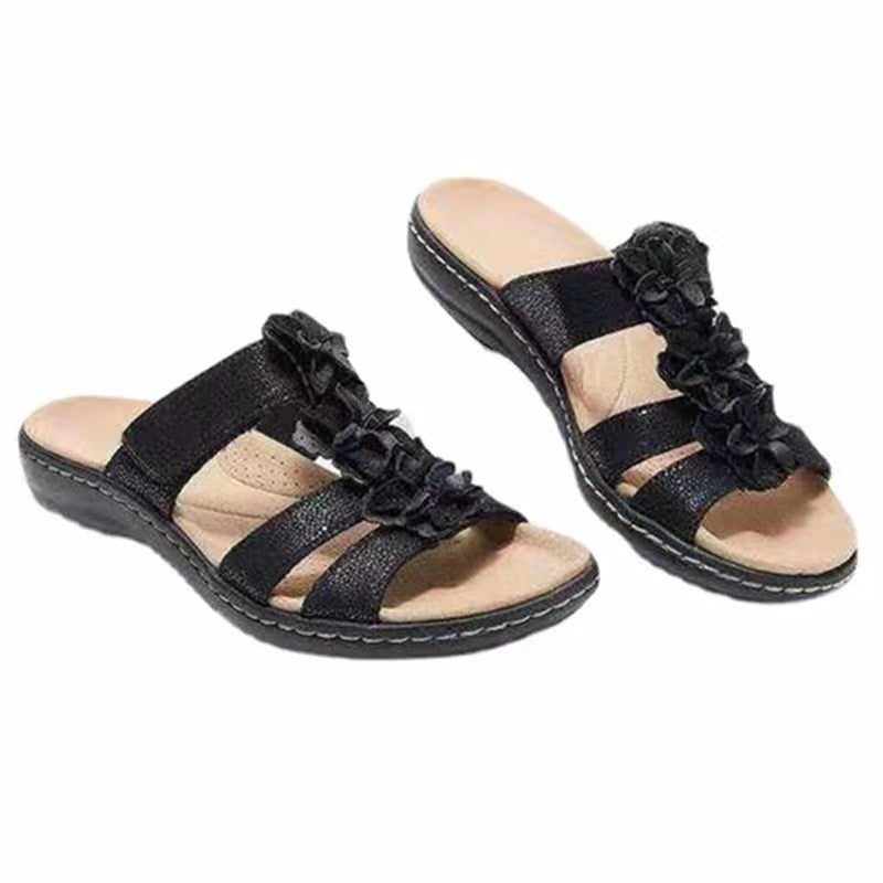 Elegant sandals for ladies with floral details Lune London