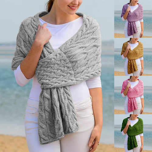 Knitted scarf for women with a modern cable pattern and versatile wearing comfort Amarae