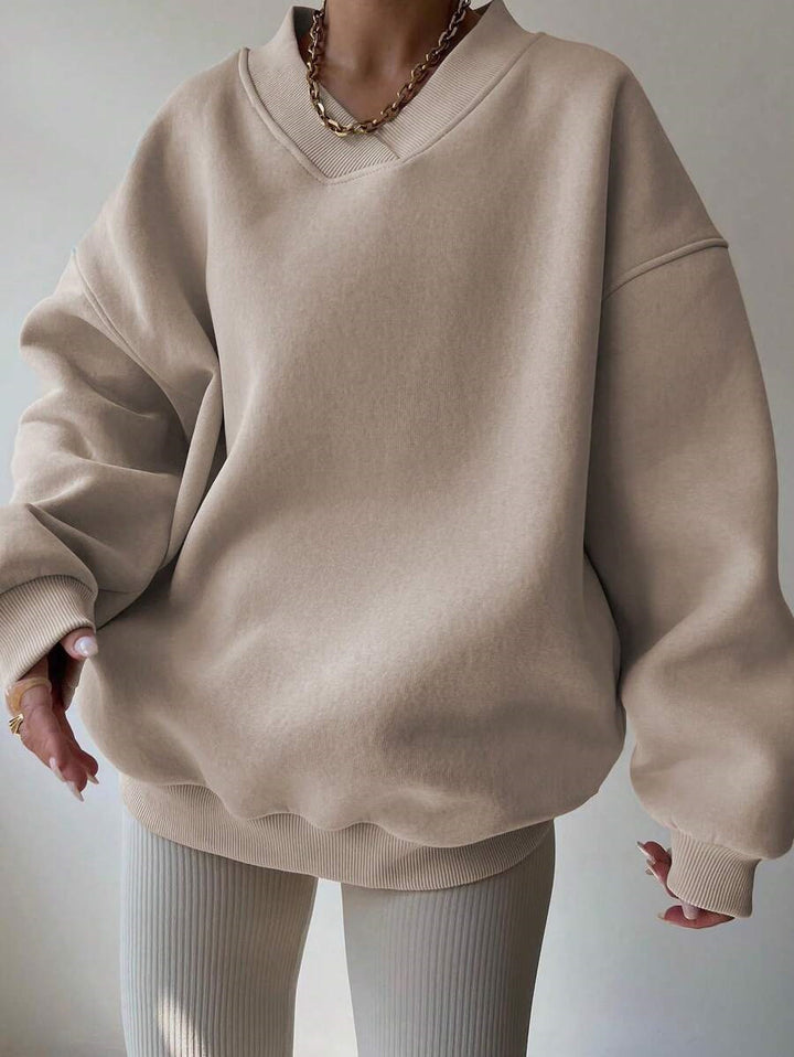 Women Oversized Sweatshirt with V-Neck and Wide Hem Lune London
