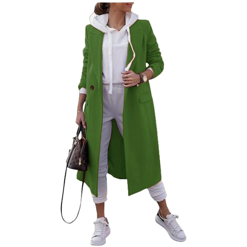 Trendy women's oversized coat with elegant lapels and practical pockets Lune London