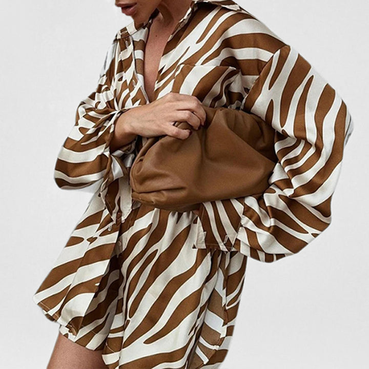 Chemise Oversize Femme avec Imprimé Zèbre et Manches Courtes Chic & Stil