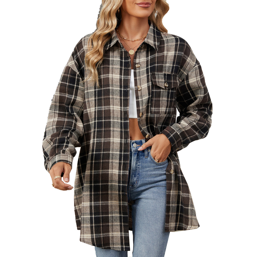 Women's oversized checkered shirt with a relaxed fit and button details Lune London