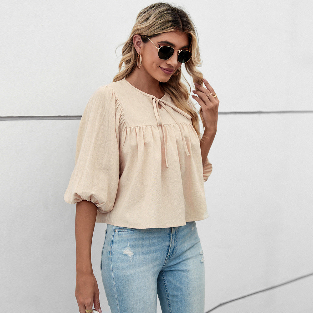 Blouse for women with wide sleeves and a playful knot Chic & Stil