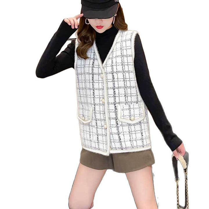 Gilet à la mode pour dames avec des détails de boutons décoratifs et un élégant motif à carreaux Chic & Stil