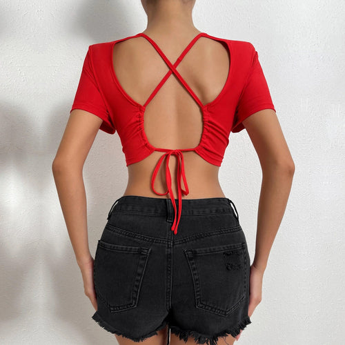 Chic & Stil women's court top with decorative back ribbons