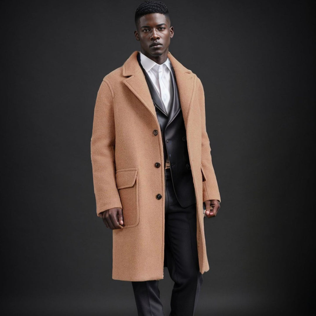 Elegant sheepskin coat for men with a textured premium material and a practical closure Lune London