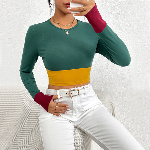 T-shirt court pour femmes avec design en bloc de couleur et manches longues Chic & Stil