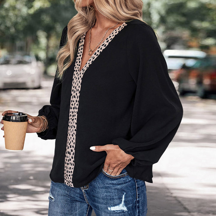Casual blouse for women with elegant V-neck and stylish animal pattern Lune London