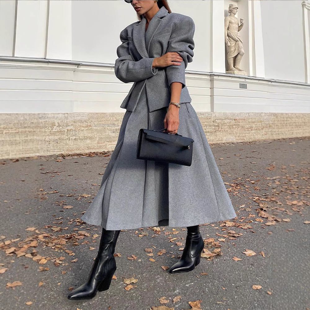 Oversized wool jacket for women in modern style Lune London