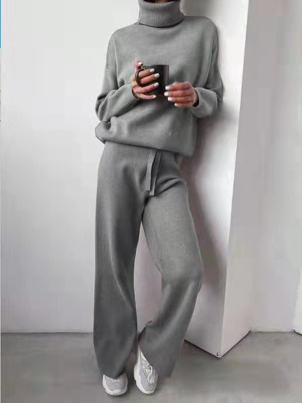 Cozy knit lounge set for women with wide pants and elegant round neck Lune London