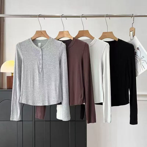 Chemise Henley à manches longues pour femmes en mélange de coton doux avec des détails de bouton à la mode Chic & Stil