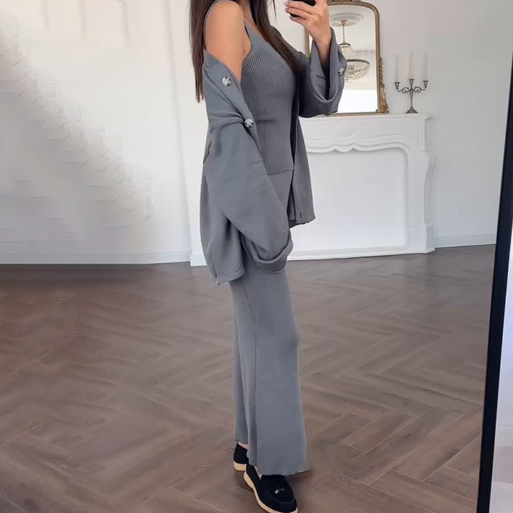 Women's knit set with elegant blazer and sleeveless maxivers dress Lune London
