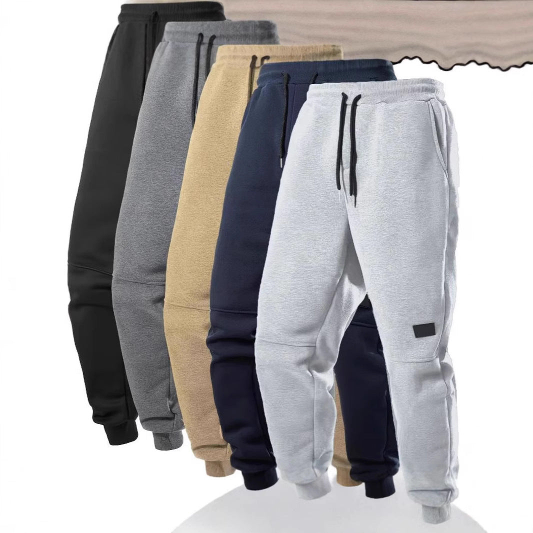 Women's comfortable Slim-Fit joggers with side pockets and elastic waistband Chic & Stil