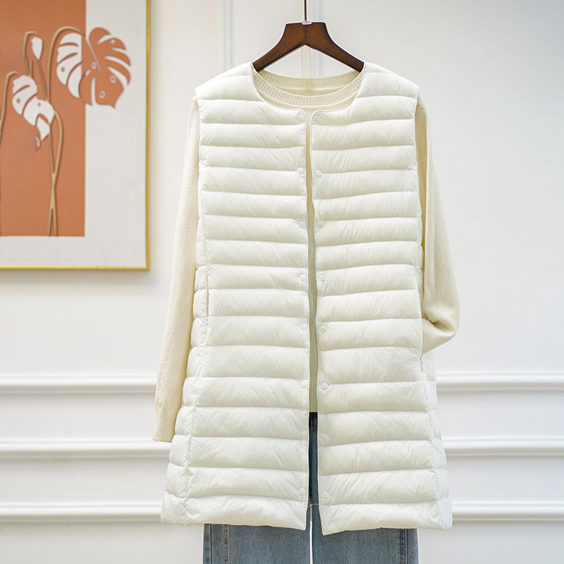 Women's long ultra-lightweight quilted vest with round neckline and snap button closure Amarae