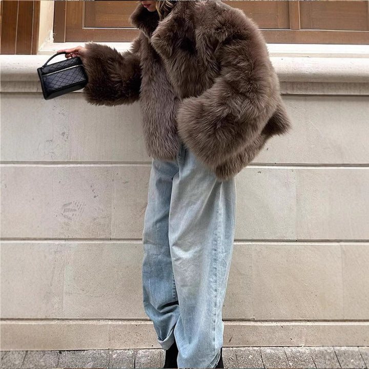 Ladies faux fur coat with high collar and luxurious design Lune London