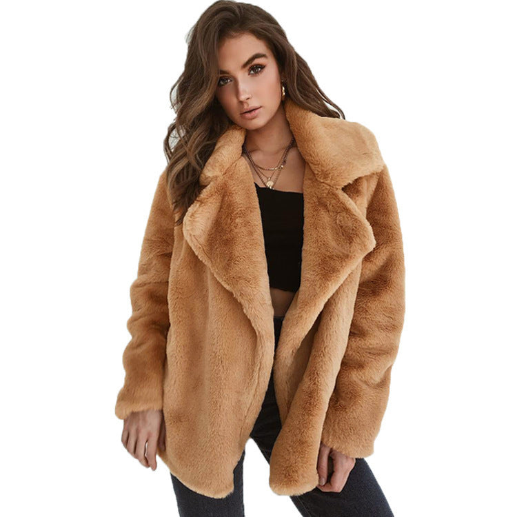 Cozy fleece coat for women with classic lapel Lune London