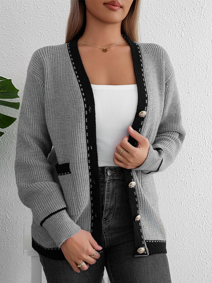 Cardigan pour femme avec motif texturé et détails de boutons dorés Chic & Stil