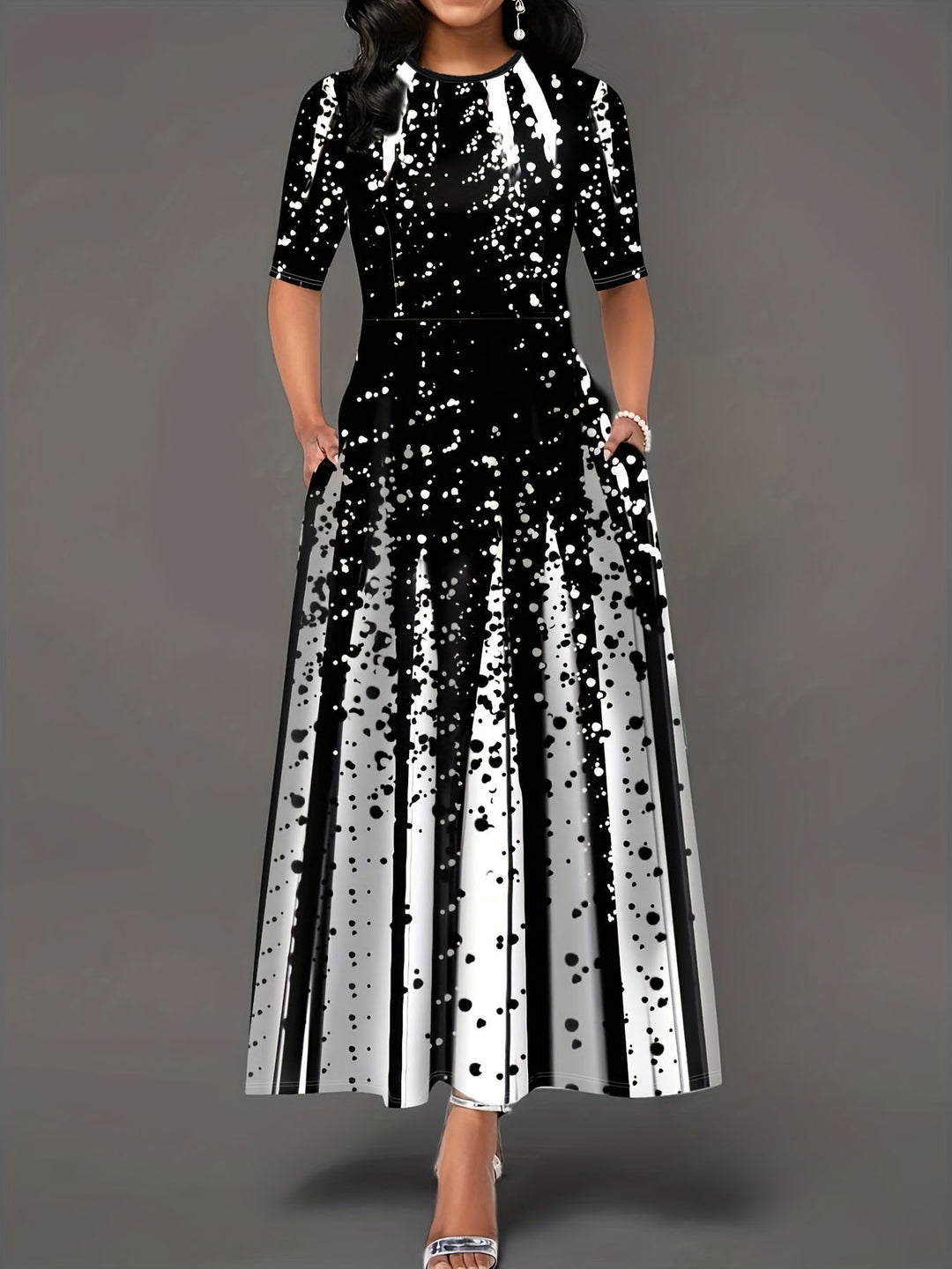 Women Elegant Maxi Dress with an eye-catching pattern and practical pockets Lune London
