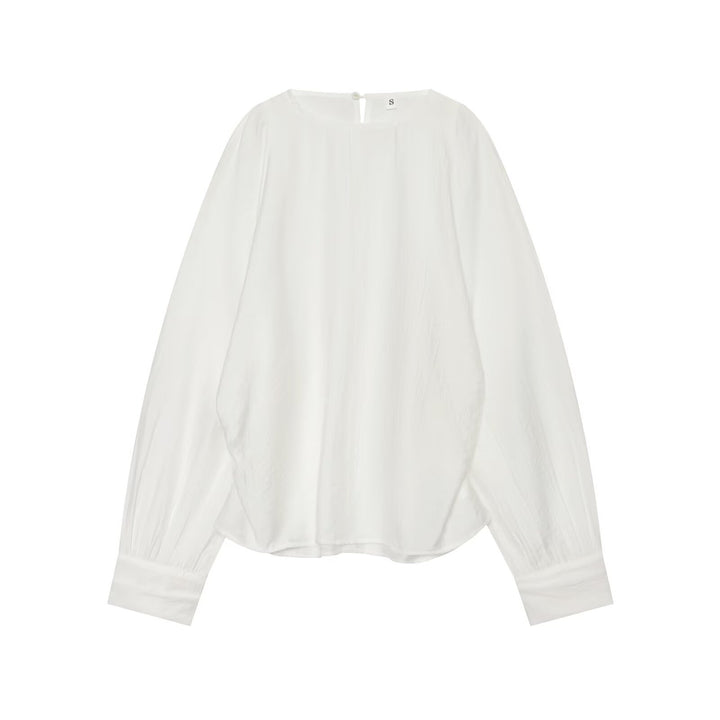 Women's oversized blouse with balloon sleeves, round neckline and soft viscose quality Amarae