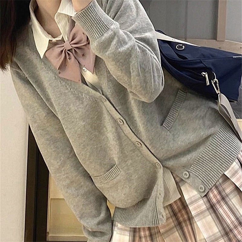 Cardigan universitaire pour femmes avec col classique et design de nœud décoratif Chic & Stil