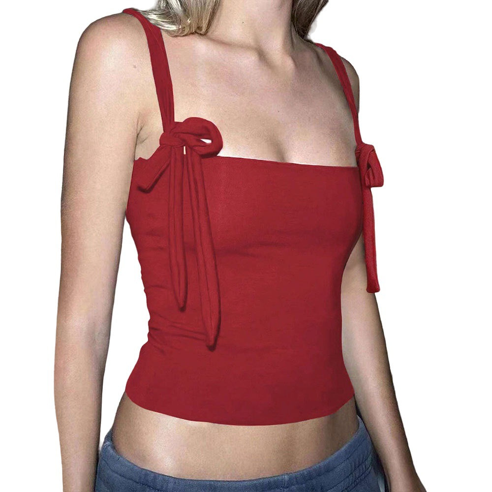 Haut pour femmes avec des bretelles ajustables à nœud et une coupe près du corps Chic & Stil