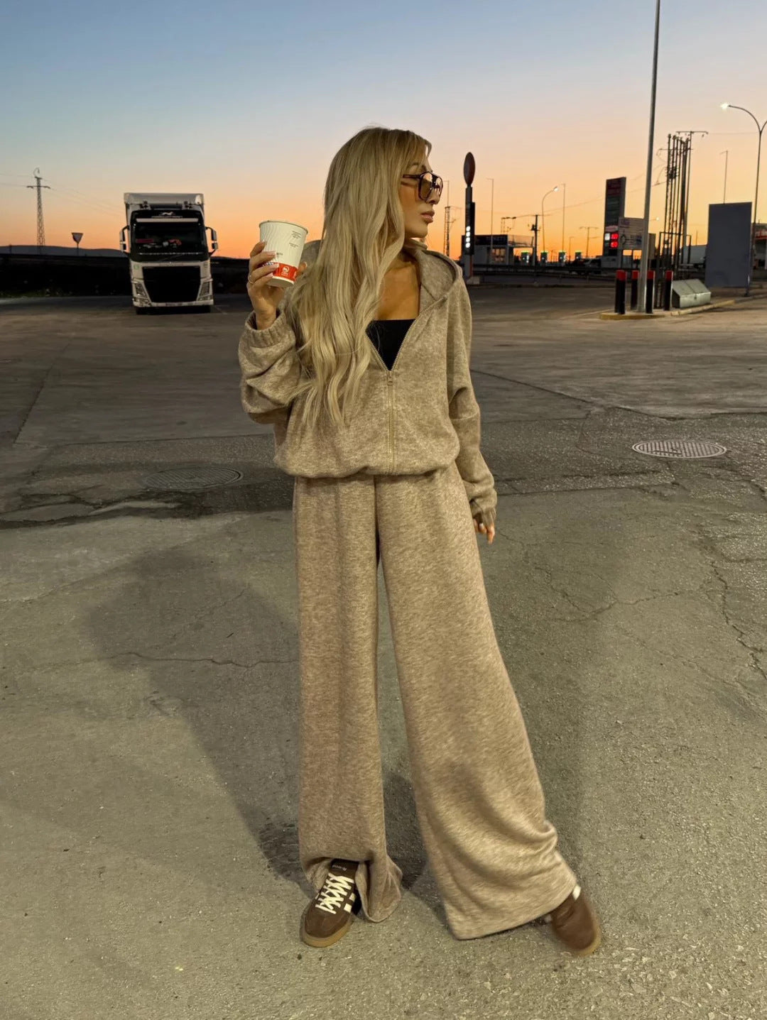 Ladies comfortable fleece jumpsuit with high collar and zipper Lune London