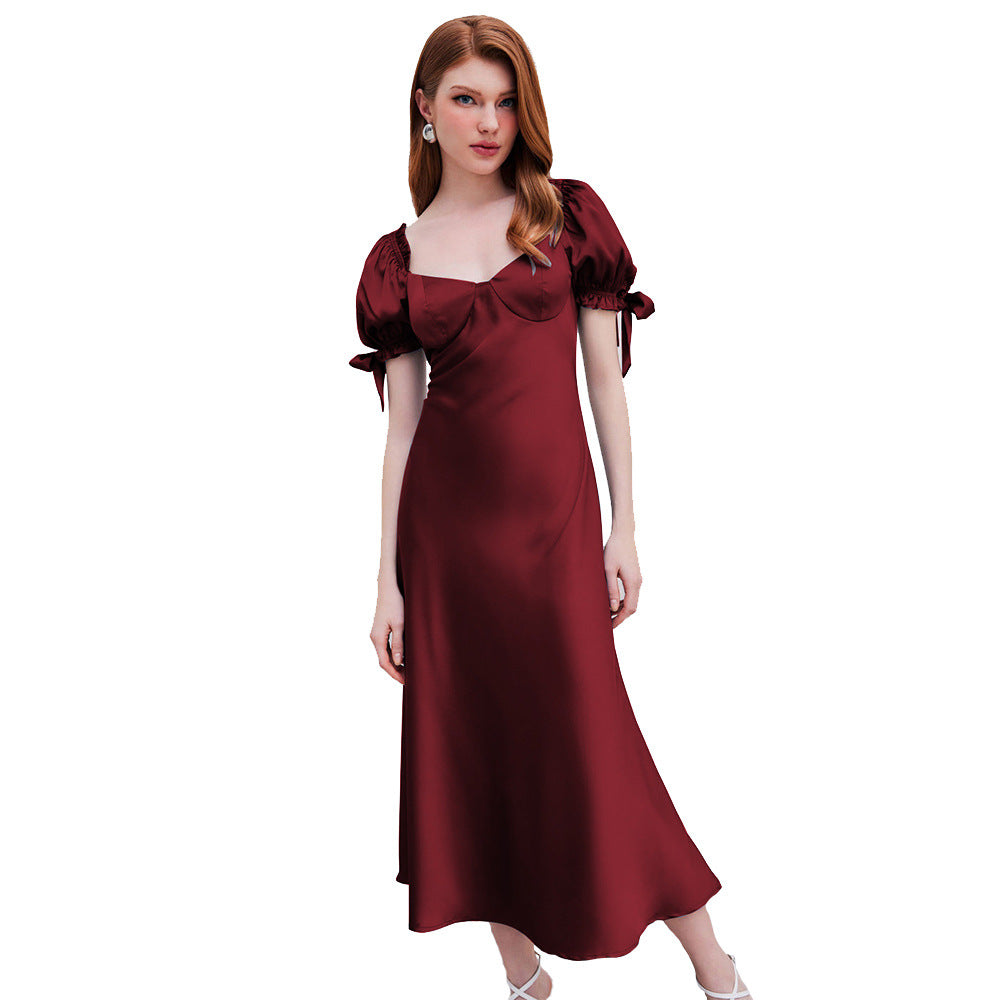 Robe midi pour femmes avec des manches bouffantes élégantes et un décolleté en V chic Chic & Stil