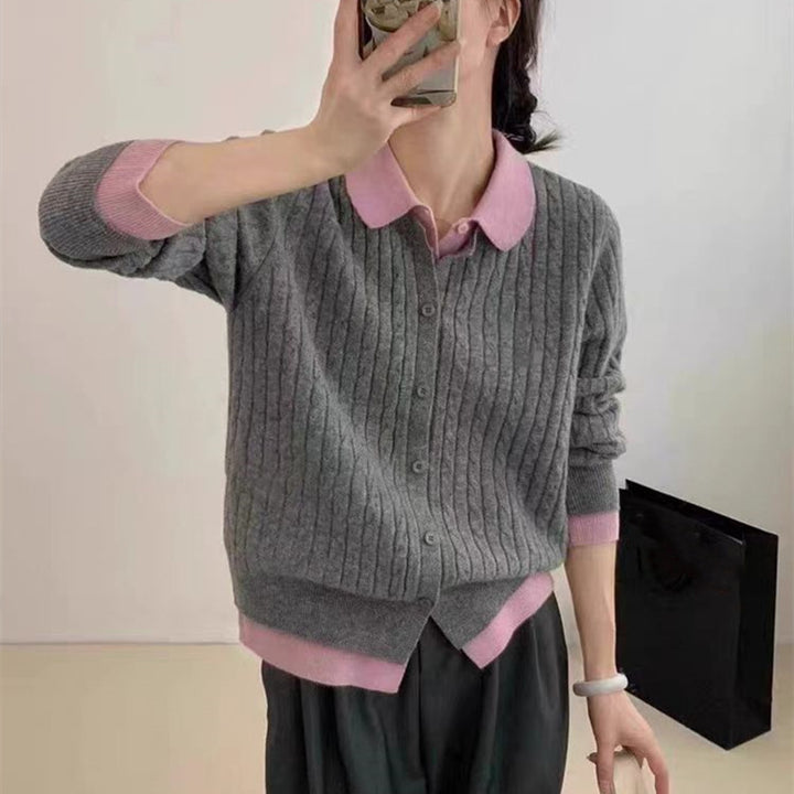 Pull tricot confortable pour femmes avec un design de boutons tendance et une texture côtelée Chic & Stil