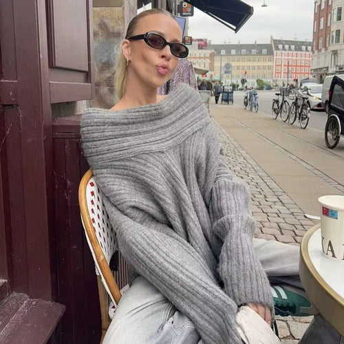 Pull en maille épaisse pour femmes avec un col roulé à la mode Chic & Stil