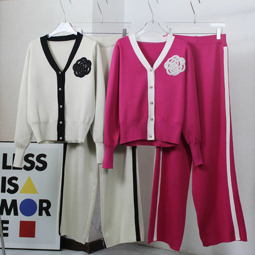 Knitted loungewear set for women with elegant button placket and trendy details Amarae