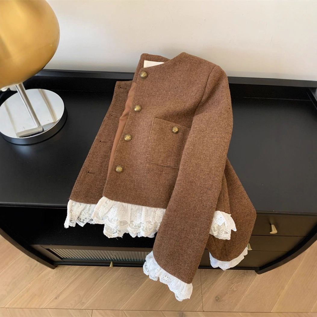Veste courte à la mode pour femmes avec des accents en dentelle élégants Chic & Stil