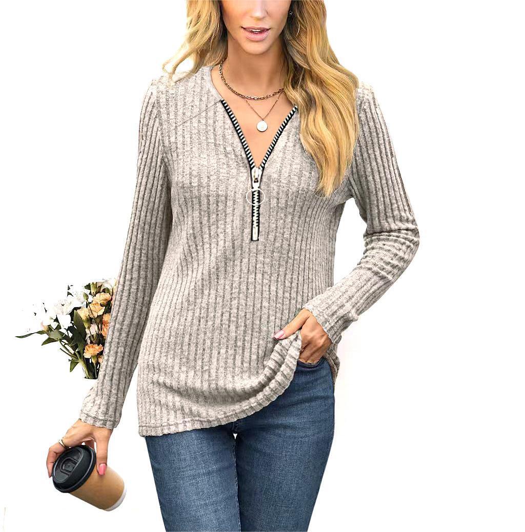 Knit sweater for women with modern zipper Lune London