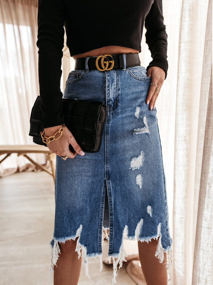 Casual denim skirt for women with asymmetrical hem and distressed details Chic & Stil