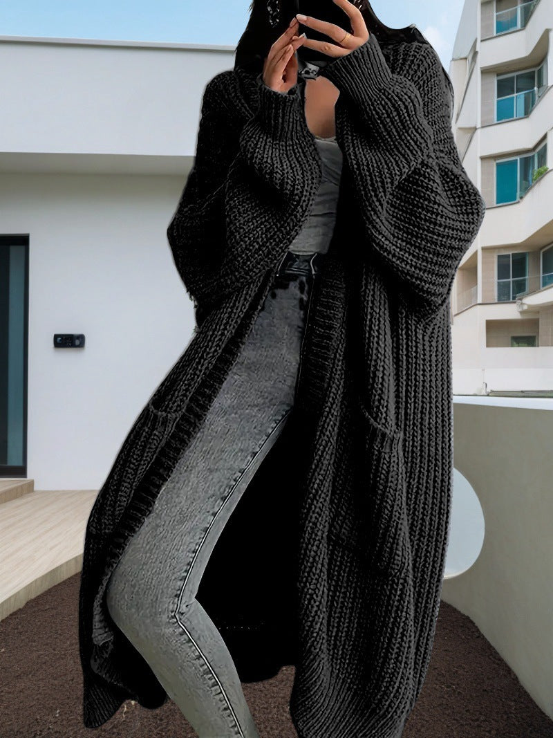 Long cardigan for women with a relaxed fit and large pockets Lune London