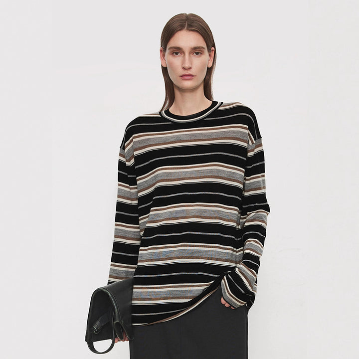 Chemise à manches longues pour femmes avec motif rayé à la mode Chic & Stil