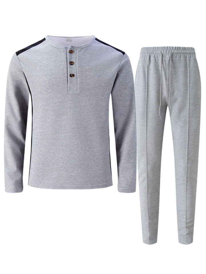 Men's leisure suit with an elegant Henley top and comfortable jogger pants Lune London