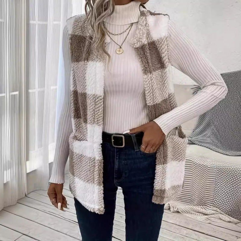 Ladies Stylish and Chic Checked Pattern Cozy Gilet