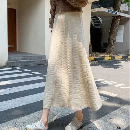 Midi skirt for women with textured design and elastic waistband Amarae