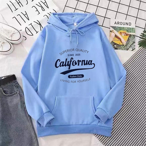 Women's casual hoodie with creative lettering Chic & Stil