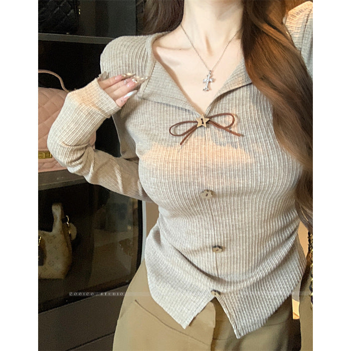 Women's knitted blouse with elegant bow Chic & Stil