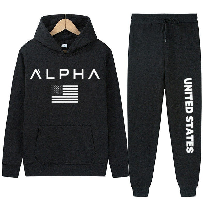Women's hoodie and jogging pants set with creative front print and sporty cut Chic & Stil