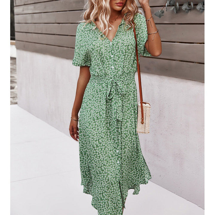 Floral dress for women with fitted cut and ruffles Lune London