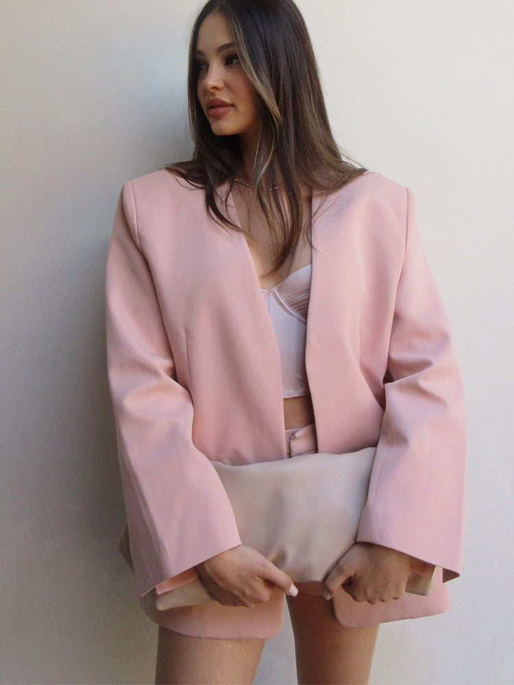 Women Oversized Blazer Set with High-Waist Shorts and Structured Shoulder Part Amarae