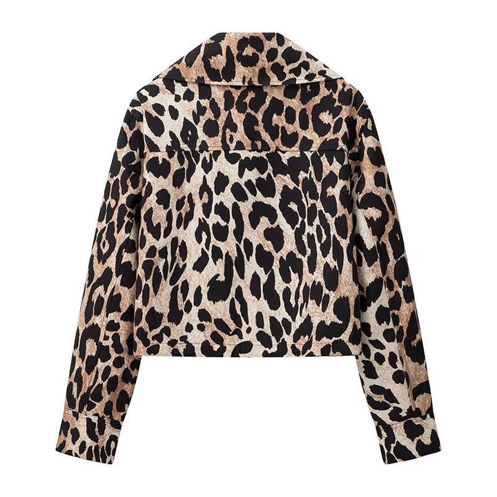 Veste courte léopard femme au style urbain avec poches pratiques Chic & Stil