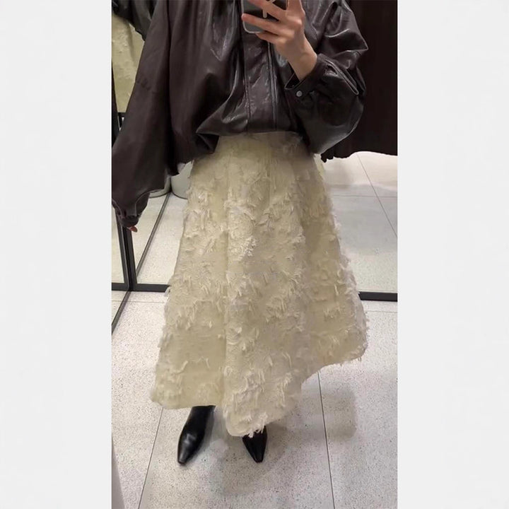 Women's midi skirt with high waist and fringed texture Amarae